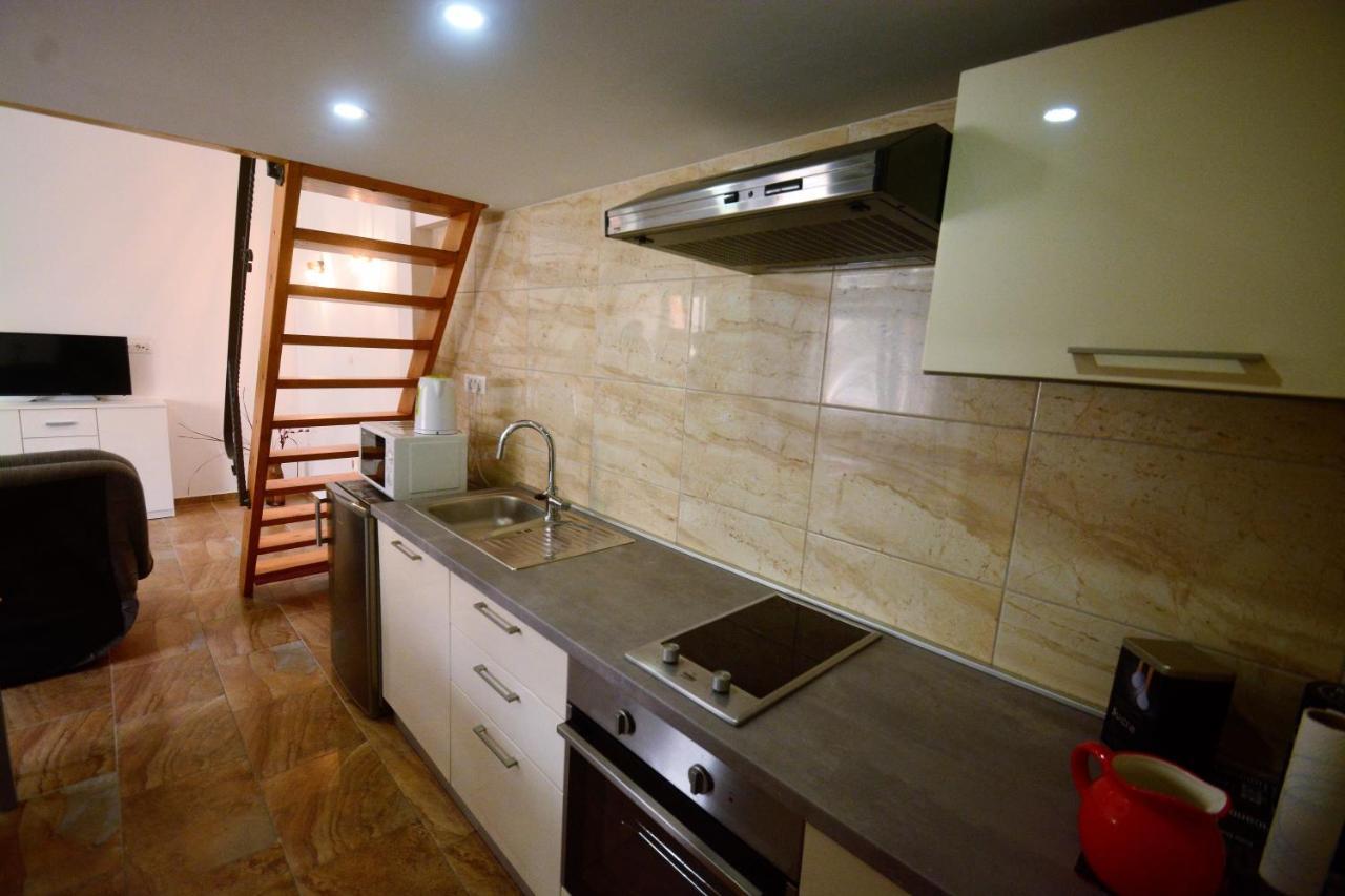Kala And Tina Apartments Podstrana Kültér fotó