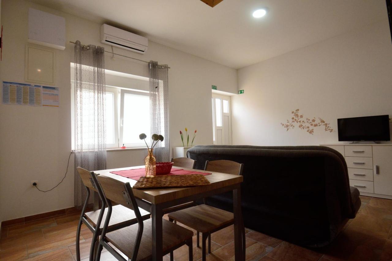 Kala And Tina Apartments Podstrana Kültér fotó